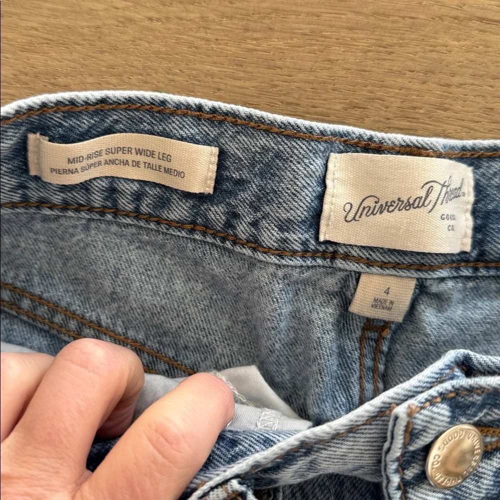 Target Universal Thread Wide Leg Jeans - Picture 6 of 11